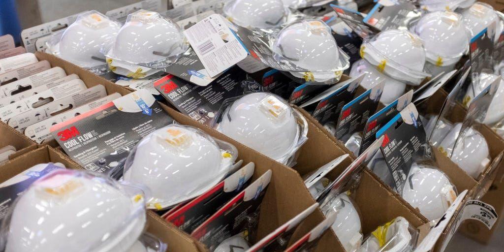 خبرنگاران کشف 21 هزار ماسک قاچاق در مرز اتریش