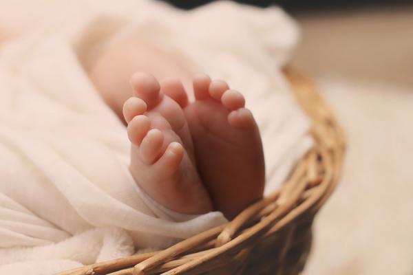 اولین مدفوع نوزاد می تواند به پیش بینی خطر ابتلا به آلرژی یاری کند