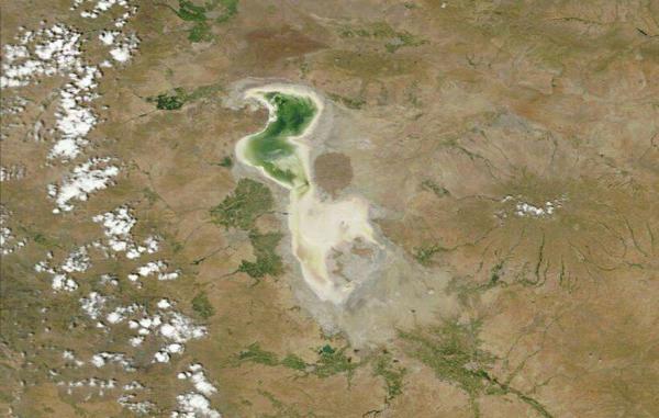 کاهش فزاینده تراز دریاچه ارومیه نسبت به روزهای قبل