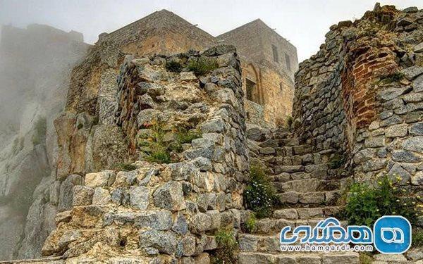 بازسازی و استحکام بخشی قلعه تاریخی بابک